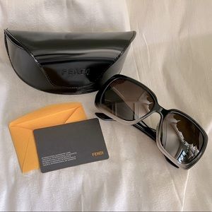 FENDI Sunglasses | NEW | Black Gradient | 5200 (002)